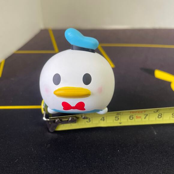 Disney Tsum Tsum Disney Store Donald Duck Collectible 2" Vinyl Figure - Picture 6 of 9